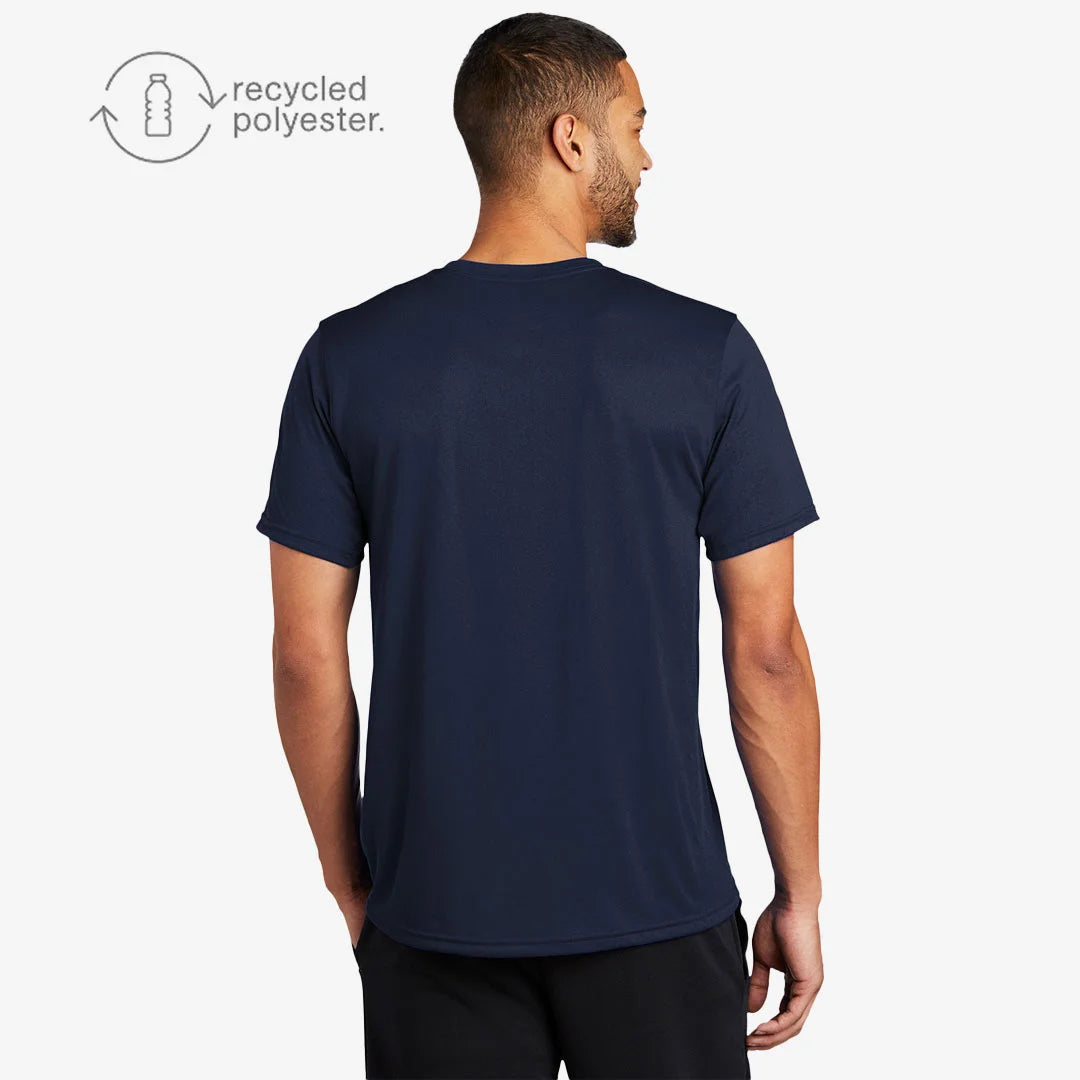 Man wearing Nike Men's Team RLegend Tee in College Navy Back - DV7299